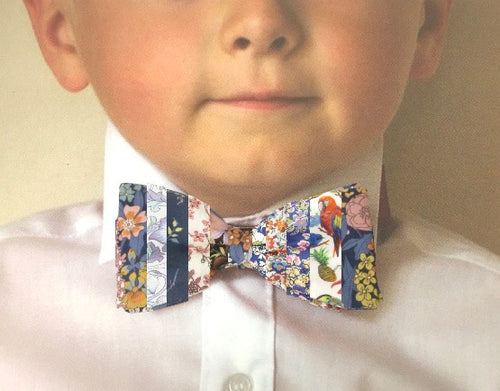 Childs Bow tie