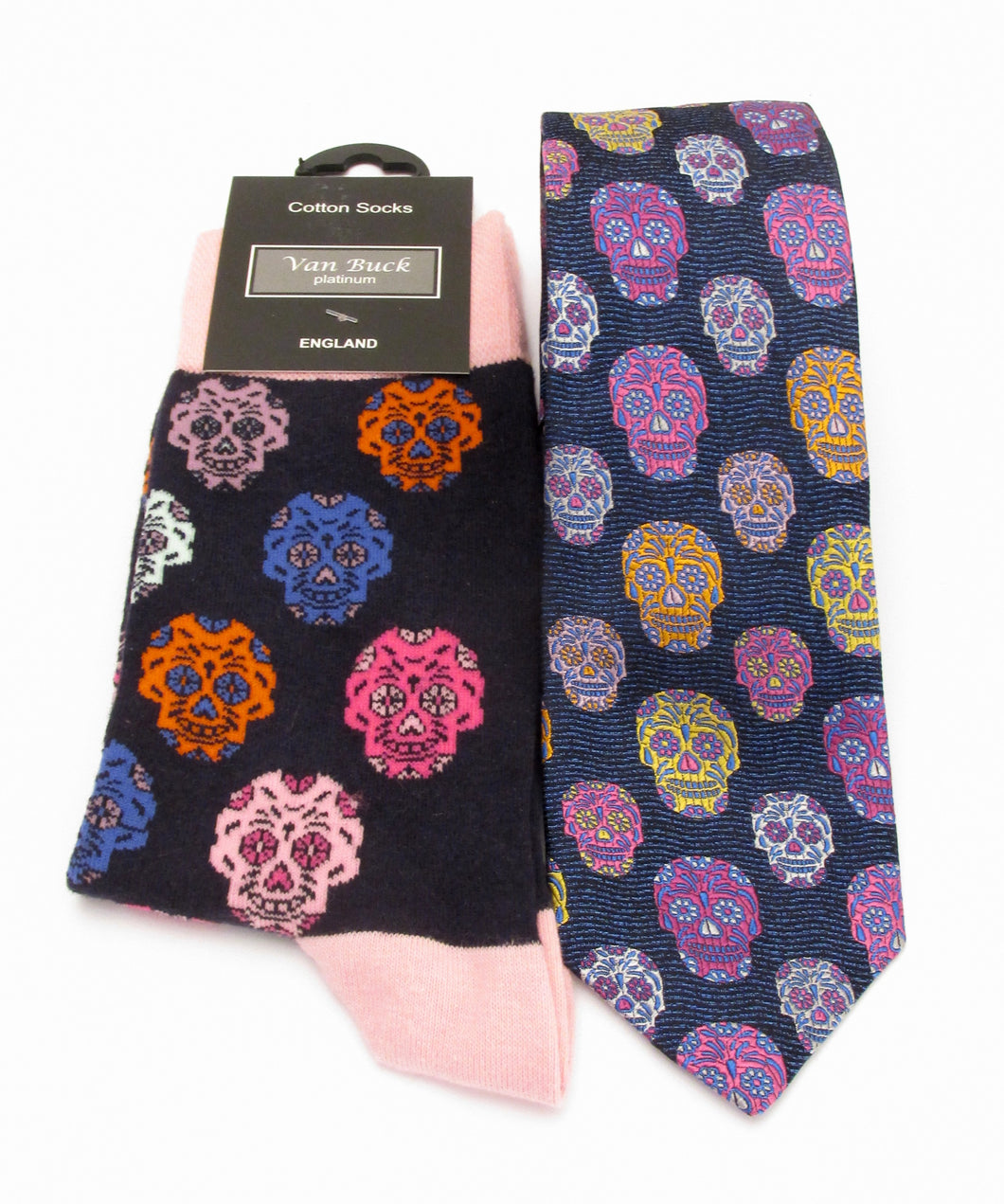 Van Buck Limited Edition Navy Skull Silk Tie & Socks Gift Set
